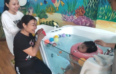 ​​​​​​​BABY FLOAT - VẬN ĐỘNG VÀ HƠN THẾ NỮA!
